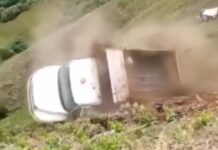 Conductor sobrevive luego de que su volqueta rodara a un abismo e incendiara en la vía Pamplona – Saravena